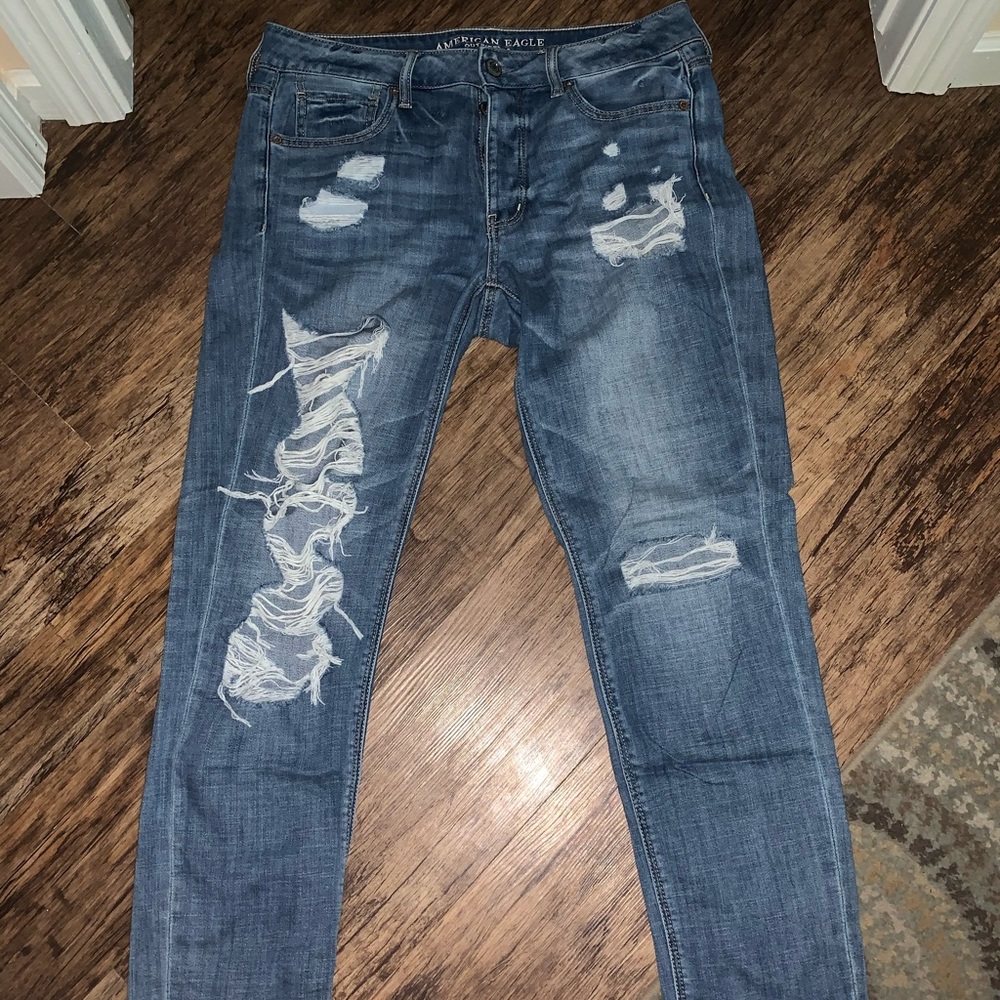 ripped american eagle jeans